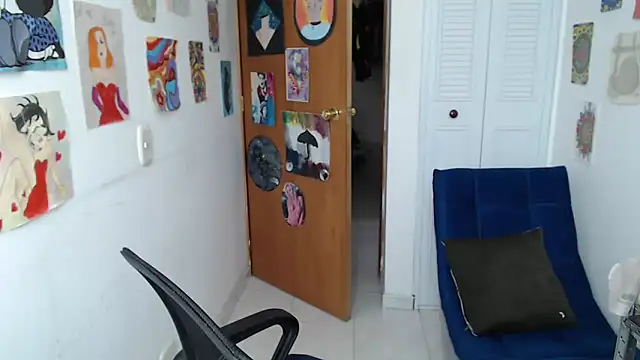 soynanabela28 online show from April 2026 05:06:01 PM