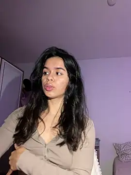 xlovelygirlx online show from February 2025 03:04:02 AM