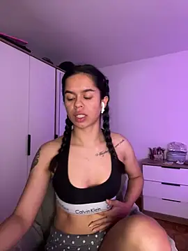 xlovelygirlx online show from March 2025 09:07:01 AM