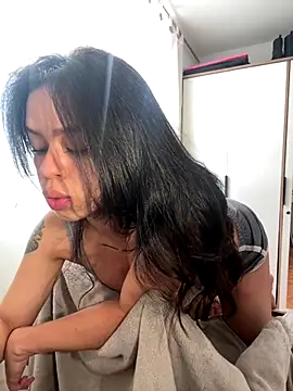 xlovelygirlx online show from September 2025 05:24:01 PM