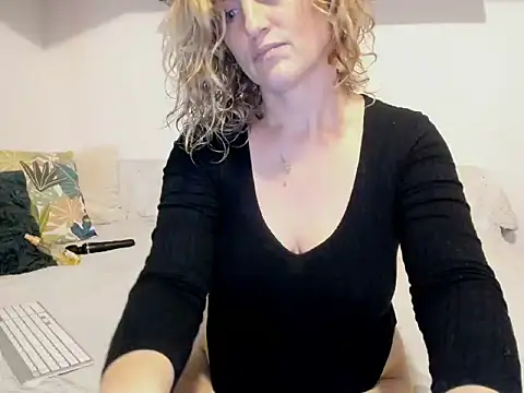 Jadore able online show from February 2025 05:51:01 AM