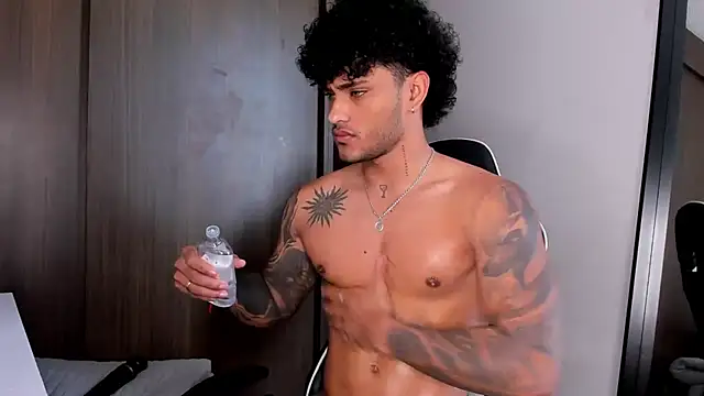 Alessandro Vanni online show from January 2025 01:49:01 PM