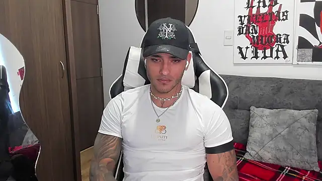 Alessandro Vanni online show from January 2026 01:28:02 PM