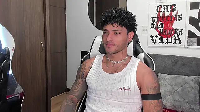 Alessandro Vanni online show from January 2026 01:48:02 PM