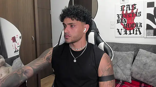 Alessandro Vanni online show from January 2026 02:15:01 AM