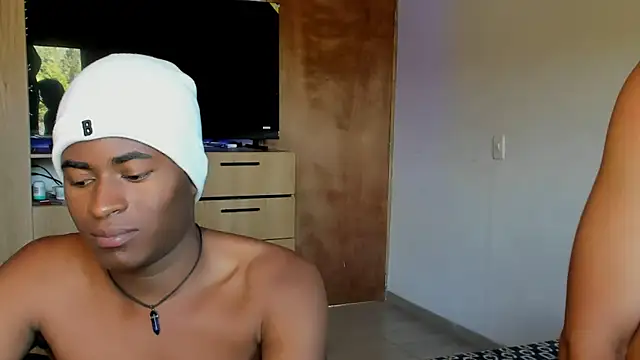 CrissBrownxxx online show from July 2026 08:00:01 PM