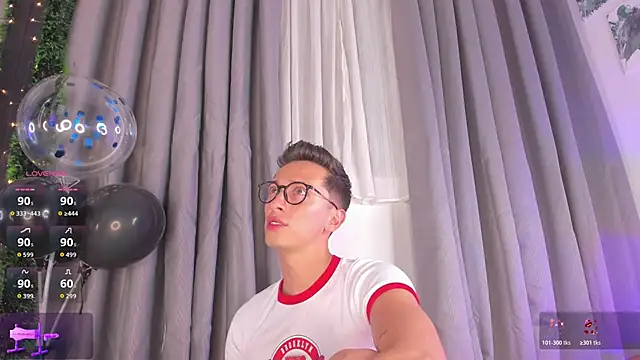 Thiago jones online show from December 2025 01:44:02 AM