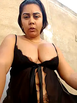 Snapshot of maymercy chatting on January 2025 02:19:01 PM maymercy online show from January 2025 02:19:01 PM