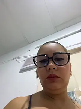 maymercy online show from May 2026 11:17:02 AM