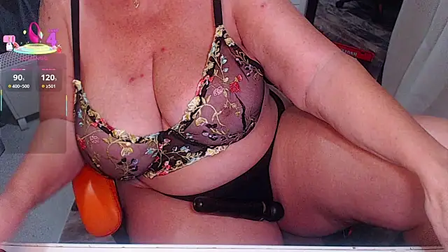 Snapshot of BigBoGcup chatting on November 2025 07:35:02 PM BigBoGcup online show from November 2025 07:35:02 PM