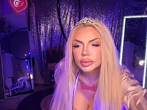 Snapshot of bimbotwerkqueen chatting on September 2025 12:43:01 AM bimbotwerkqueen online show from September 2025 12:43:01 AM