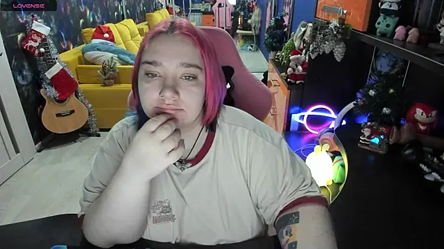 Softie Sofy online show from December 2024 02:03:02 AM
