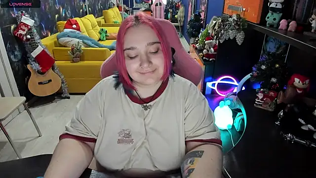 Softie Sofy online show from December 2024 08:40:01 AM