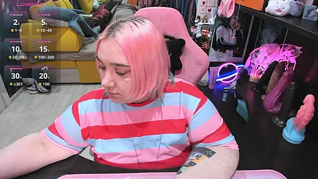 Softie Sofy online show from April 2026 06:19:01 AM