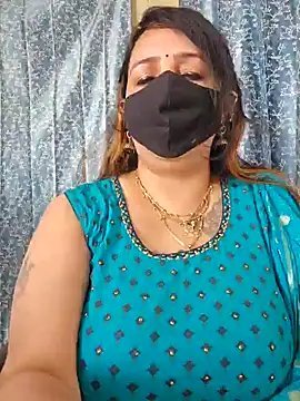 Snapshot of cute-tanvi chatting on January 2025 05:02:02 AM cute-tanvi online show from January 2025 05:02:02 AM