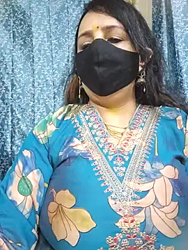 Snapshot of cute-tanvi chatting on January 2025 01:18:01 AM cute-tanvi online show from January 2025 01:18:01 AM