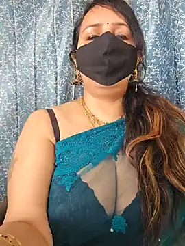Snapshot of cute-tanvi chatting on January 2025 04:52:01 AM cute-tanvi online show from January 2025 04:52:01 AM