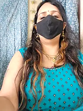 Snapshot of cute-tanvi chatting on February 2025 08:13:02 AM cute-tanvi online show from February 2025 08:13:02 AM
