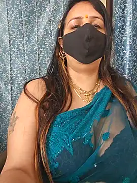 Snapshot of cute-tanvi chatting on February 2025 04:39:01 AM cute-tanvi online show from February 2025 04:39:01 AM