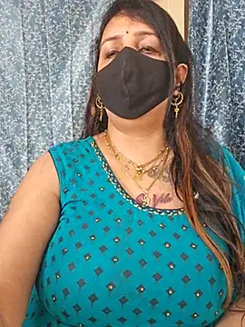 Snapshot of cute-tanvi chatting on February 2025 04:51:02 AM cute-tanvi online show from February 2025 04:51:02 AM