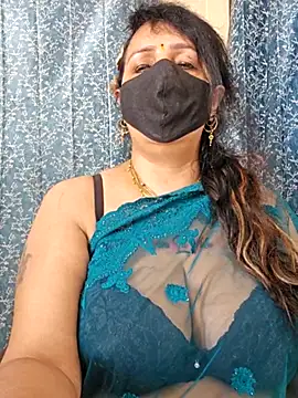 Snapshot of cute-tanvi chatting on March 2025 04:43:01 AM cute-tanvi online show from March 2025 04:43:01 AM