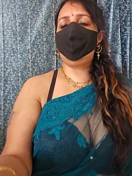 Snapshot of cute-tanvi chatting on March 2025 04:29:02 AM cute-tanvi online show from March 2025 04:29:02 AM