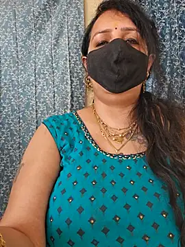 Snapshot of cute-tanvi chatting on March 2025 03:13:02 AM cute-tanvi online show from March 2025 03:13:02 AM