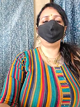 Snapshot of cute-tanvi chatting on March 2025 07:22:02 AM cute-tanvi online show from March 2025 07:22:02 AM