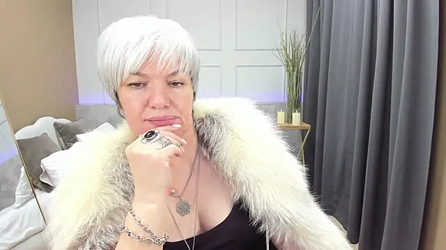 CarmenSoft online show from December 2024 03:29:02 AM