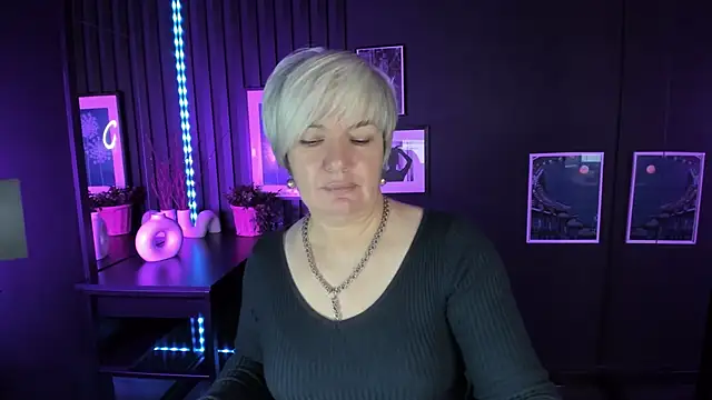 CarmenSoft online show from November 2025 08:58:01 PM