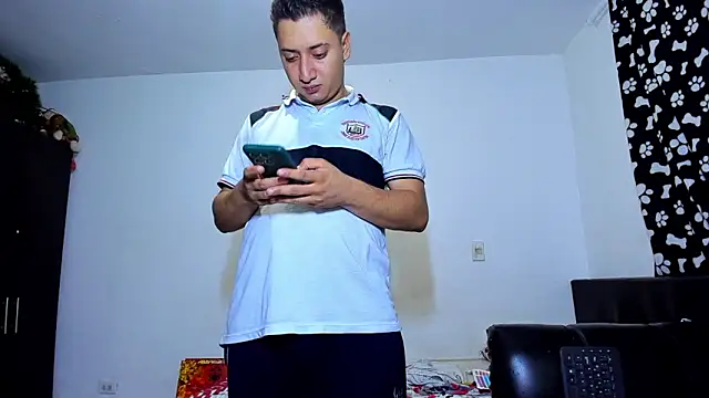 Snapshot of ares_sexxx chatting on September 2025 01:49:01 AM ares sexxx online show from September 2025 01:49:01 AM