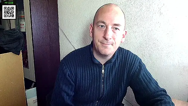 Snapshot of Johan___Barker chatting on December 2024 02:26:02 PM Johan Barker online show from December 2024 02:26:02 PM