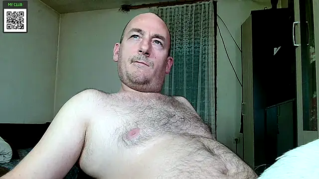 Snapshot of Johan___Barker chatting on January 2025 06:43:01 PM Johan Barker online show from January 2025 06:43:01 PM