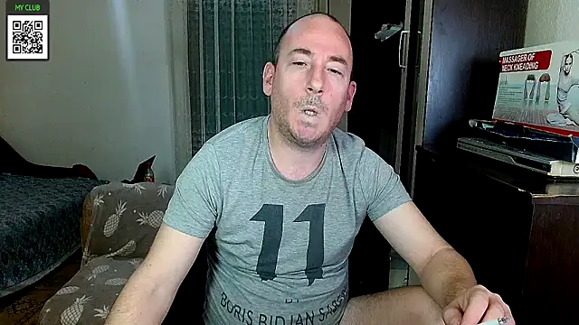 Snapshot of Johan___Barker chatting on January 2025 04:48:01 AM Johan Barker online show from January 2025 04:48:01 AM