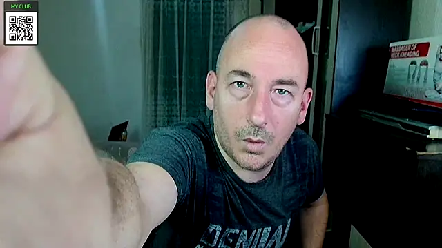 Snapshot of Johan___Barker chatting on February 2025 06:36:01 AM Johan Barker online show from February 2025 06:36:01 AM
