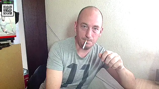 Snapshot of Johan___Barker chatting on February 2025 02:16:01 PM Johan Barker online show from February 2025 02:16:01 PM