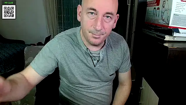 Snapshot of Johan___Barker chatting on March 2025 05:09:01 AM Johan Barker online show from March 2025 05:09:01 AM