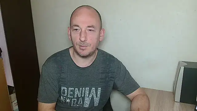 Johan   Barker online show from December 2025 10:23:02 AM