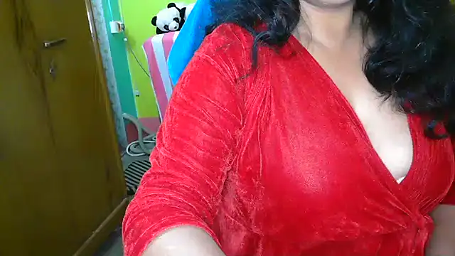 Snapshot of Anushka_21 chatting on December 2024 01:18:01 AM Anushka 21 online show from December 2024 01:18:01 AM