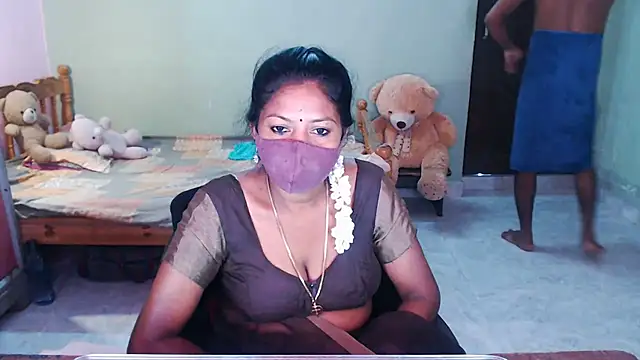 Snapshot of Novapol chatting on June 2026 02:15:01 PM Novapol online show from June 2026 02:15:01 PM