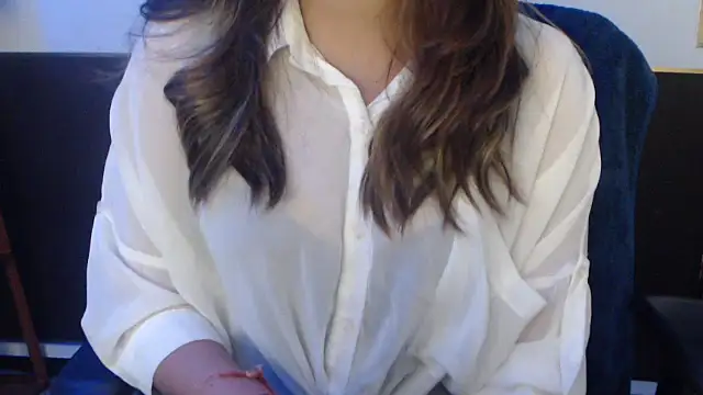 Snapshot of Tasty_Melody chatting on May 2026 05:52:02 PM Tasty Melody online show from May 2026 05:52:02 PM