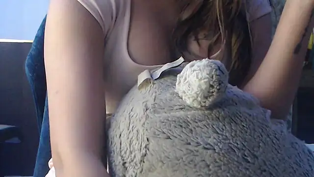Snapshot of Tasty_Melody chatting on May 2026 05:19:01 PM Tasty Melody online show from May 2026 05:19:01 PM