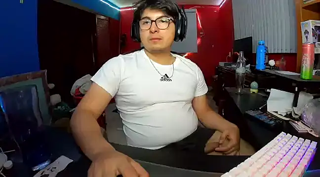 Nathanroberts111 online show from March 2025 03:01:01 AM