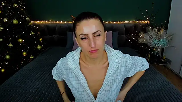 Rebecca Diamond online show from January 2025 01:49:01 PM