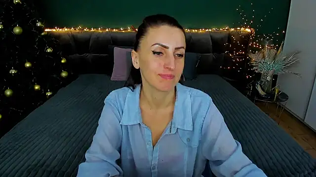 Rebecca Diamond online show from January 2025 01:52:01 PM