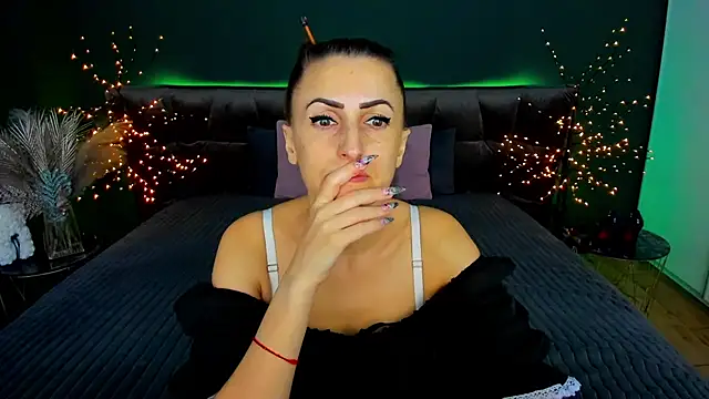 Rebecca Diamond online show from November 2025 07:40:01 AM