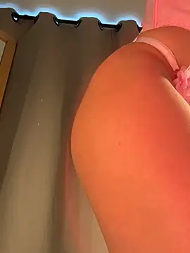 curchez  online show from October 2025 07:20:02 PM