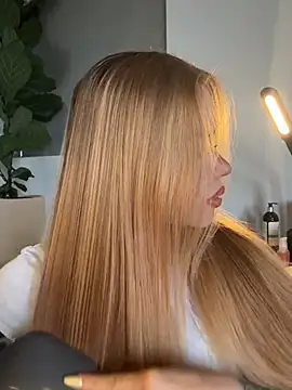 curchez  online show from March 2026 09:27:02 PM