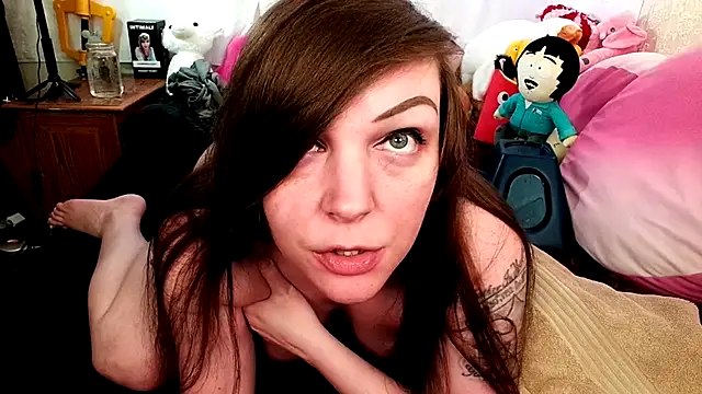 GamerGirlRoxyAndLee online show from December 2025 09:09:01 PM