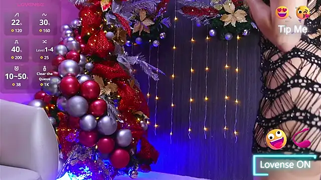 Snapshot of hotties_kittens chatting on December 2024 03:26:02 AM hotties kittens online show from December 2024 03:26:02 AM